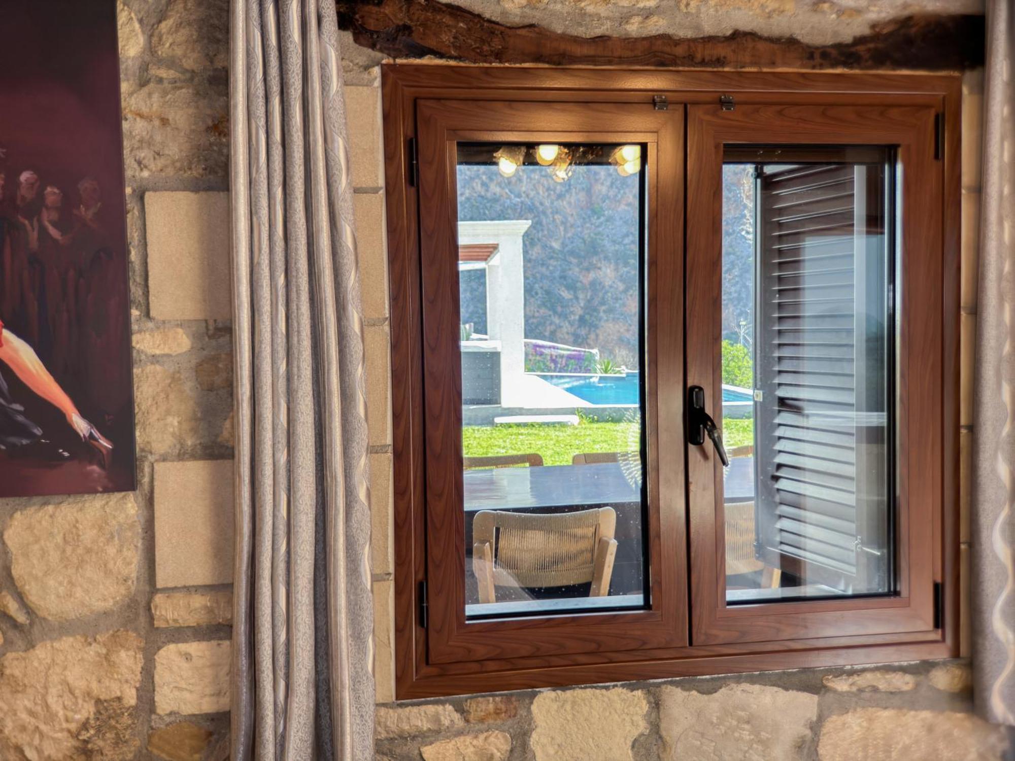 Heated Private Ozone Salt Pool, Jacuzzi, Cinema Inside & Outside, Ping Pong, Billiard, Ps5, Playground, Giant Chess, Giant Monopoly, Table Football, 3X Surround Sound - Villa Rokka Luxe Киссамос Экстерьер фото