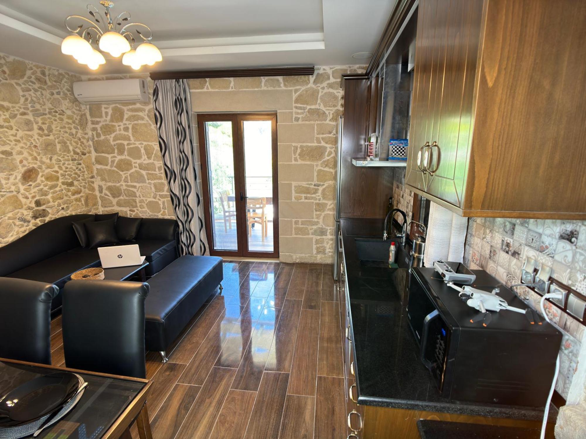 Heated Private Ozone Salt Pool, Jacuzzi, Cinema Inside & Outside, Ping Pong, Billiard, Ps5, Playground, Giant Chess, Giant Monopoly, Table Football, 3X Surround Sound - Villa Rokka Luxe Киссамос Экстерьер фото