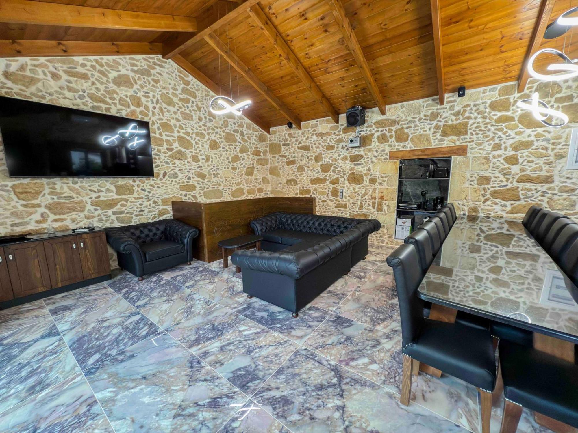 Heated Private Ozone Salt Pool, Jacuzzi, Cinema Inside & Outside, Ping Pong, Billiard, Ps5, Playground, Giant Chess, Giant Monopoly, Table Football, 3X Surround Sound - Villa Rokka Luxe Киссамос Экстерьер фото